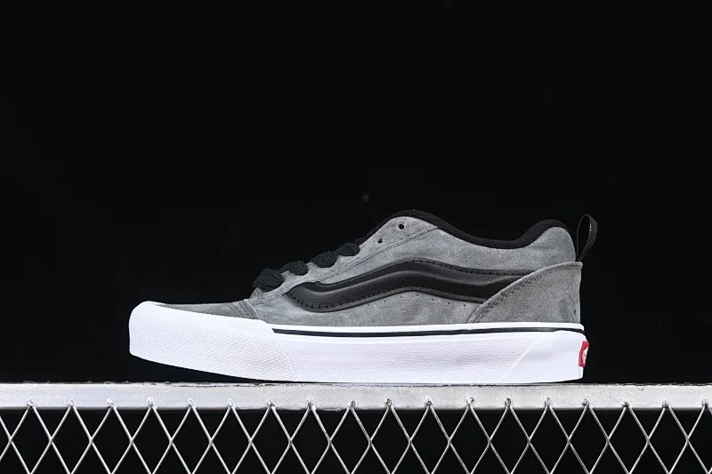 All categories Vans Vans series Vans Low Vans low-top Vans Knu Skool gray and black color low-top retro casual vulcanized bread shoes VN0009QCBDS